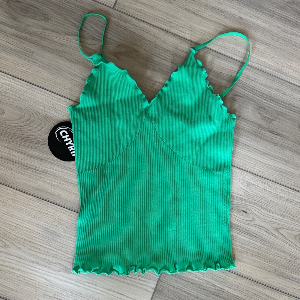 NWT Green Ribbed Women's Top - Picture 2 of 5